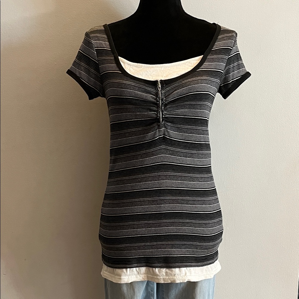 Vintage Y2K grunge style top, size L, black white stripe w faux under shirt